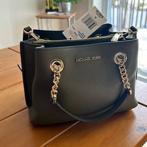 Teagan small Pebbled Leather bag